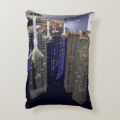 夜のドバイの建築 アクセントクッション (裏面(縦))
