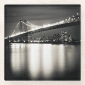 夜のニューヨークシティのウィリアムズバーグ橋 ガラスコースター (正面)
