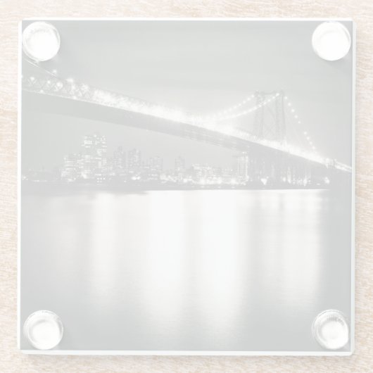 夜のニューヨークシティのウィリアムズバーグ橋 ガラスコースター (裏面)