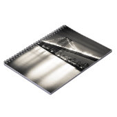 夜のニューヨークシティのウィリアムズバーグ橋 ノートブック (左側)