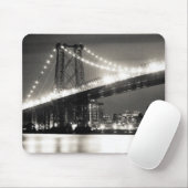 夜のニューヨークシティのウィリアムズバーグ橋 マウスパッド (マウス)