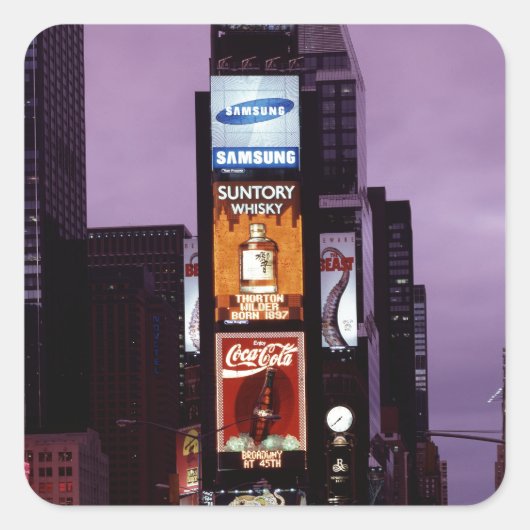 夜のニューヨーク・タイムズ・スクエアのトラフィック スクエアシール (正面)