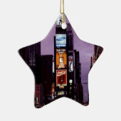 夜のニューヨーク・タイムズ・スクエアのトラフィック セラミックオーナメント (右)