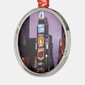 夜のニューヨーク・タイムズ・スクエアのトラフィック メタルオーナメント (左)