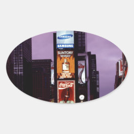 夜のニューヨーク・タイムズ・スクエアのトラフィック 楕円形シール