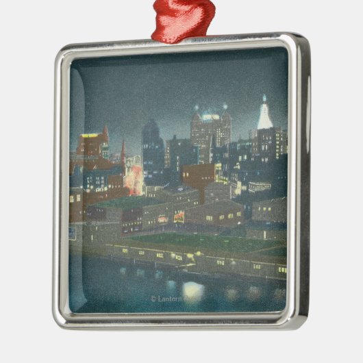 夜のバッファローのスカイラインの眺め メタルオーナメント (左)