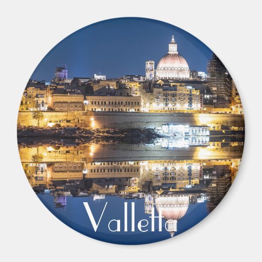 夜のバレッタ旧市街の港 マグネット (正面)