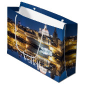 夜のバレッタ旧市街の港 ラージペーパーバッグ (正面アングル)
