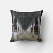 夜のビール・アケイム橋 - フランス パリ クッション (裏面)