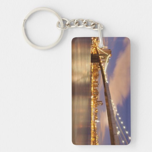 夜のブルックリン橋そしてマンハッタン キーホルダー (正面)