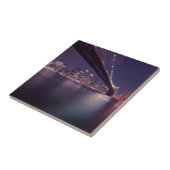 夜のブルックリン橋、マンハッタンの明かり、ニューヨーク タイル (側面)