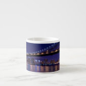夜のマンハッタン橋の眺め エスプレッソカップ (正面)