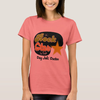 夜のロックスター – Day Job Doctor Tシャツ