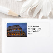 夜のローマのコロッセオ ラベル (インサイチュ)