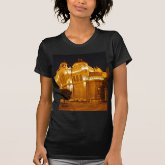 夜のヴァルナ大聖堂 Tシャツ