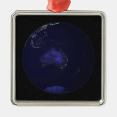 夜の全地球の街灯2 メタルオーナメント (正面)