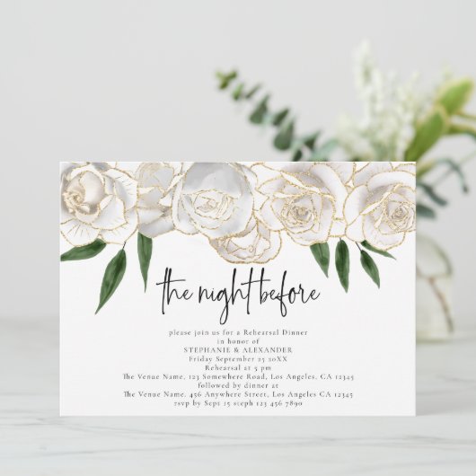 夜の前に白い花模様スクリプトのリハーサルディナー 招待状 (スタンド正面)
