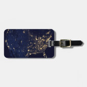 夜の州の統一された街灯。 ラゲッジタグ (正面横)