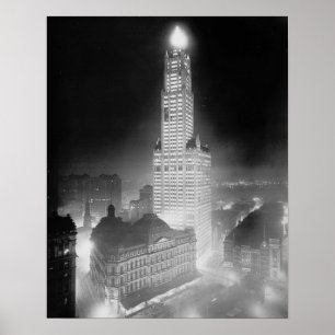 夜の摩天楼、1920年。ヴィンテージ写真 ポスター