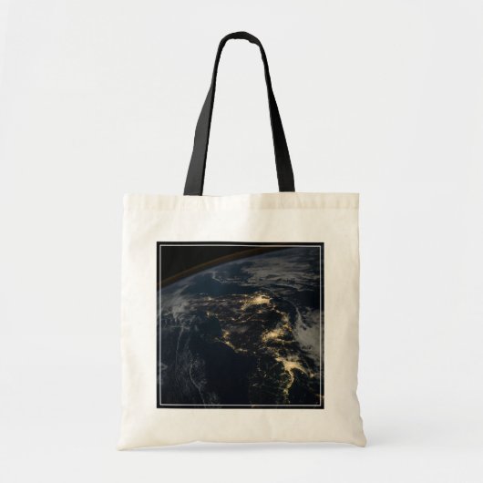 夜の日本の街灯。 トートバッグ (正面)