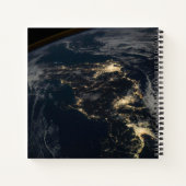 夜の日本の街灯。 ノートブック (裏面)