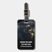 夜の日本の街灯。 ラゲッジタグ (正面縦)