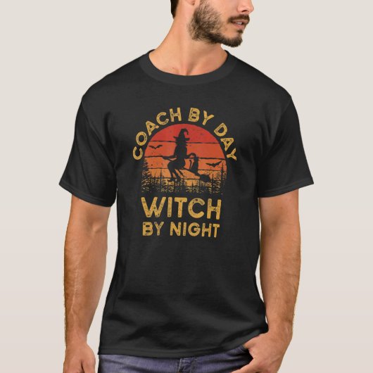 夜の昼の魔女で衣装の麻酔科医を監督する Tシャツ (正面)