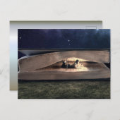 夜の本の中の女性の読書 ポストカード (正面/裏面)