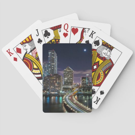 夜の橋が付いているマイアミ都市のスカイライン トランプ (裏面)