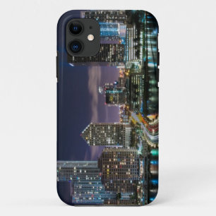 夜の橋が付いているマイアミ都市のスカイライン iPhone 11 ケース