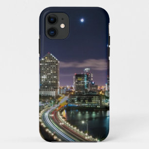 夜の橋が付いているマイアミ都市のスカイライン iPhone 11 ケース
