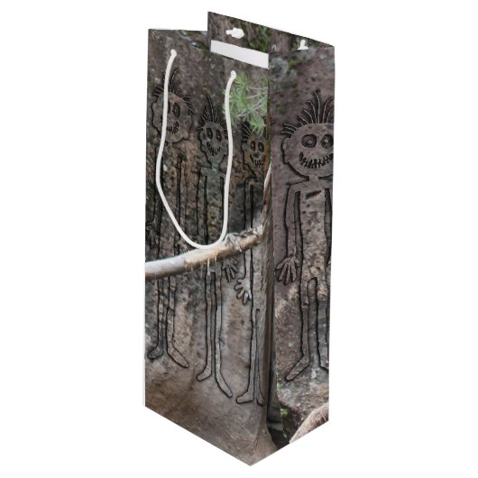 夜の歩くギグラーズペトログリフ ワインギフトバッグ (正面アングル)