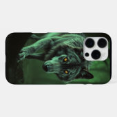 夜の狼の不気味な視線 iPhoneケース (裏面横)