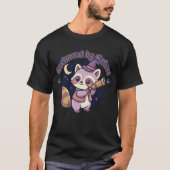 夜の生き物 - かわいい魔女のアライグマ Tシャツ (正面)