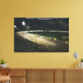 夜の競走路のビュー キャンバスプリント (インサイチュ (リビング))