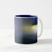 夜の蹄鉄の滝(ナイアガラ・フォールズ) ツートーンマグカップ (正面右)