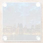 夜の都市のスカイラインの眺め ガラスコースター (裏面)