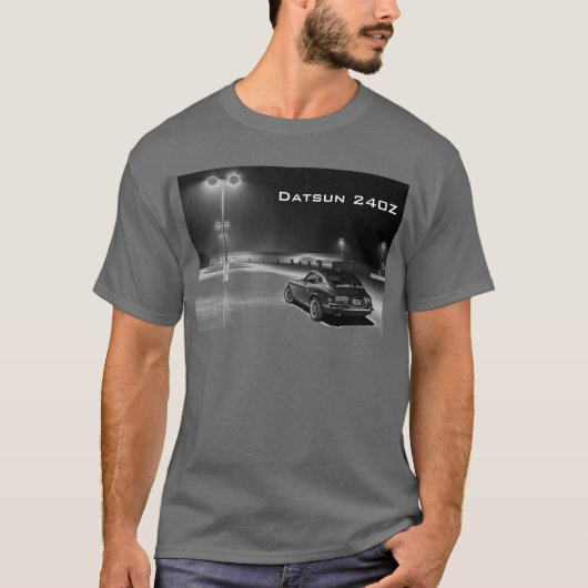 夜のDatsun 240z Tシャツ (正面)