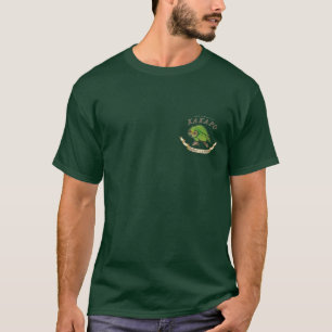 夜のNZのフクロウオウム「オウム」(胸のプリント) Tシャツ