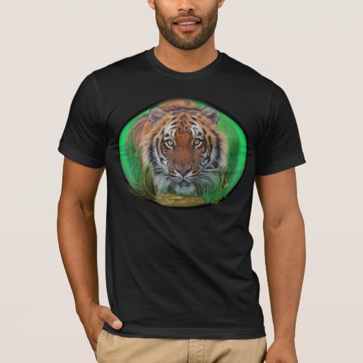 夜のTシャツの虎 Tシャツ (正面)