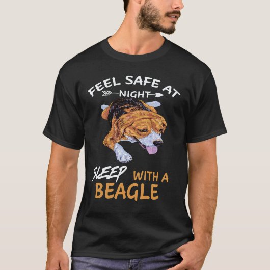 夜は安心 ビーグルと眠る Tシャツ (正面)