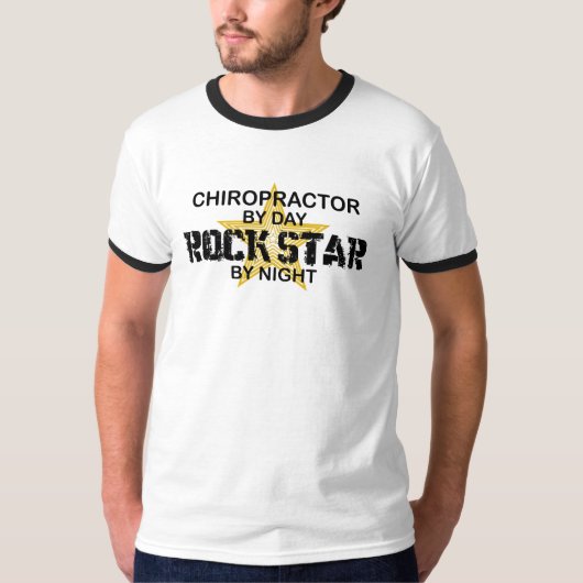 夜までにカイロプラクターのロックスター Tシャツ (正面)
