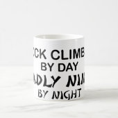 夜までにロック・クライマーの致命的な忍者 コーヒーマグカップ (中央)