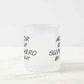 夜までに俳優のスーパーヒーロー フロストグラスマグカップ (中央)