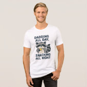 夜を徹してスナックしながら一日中を追い込む トライブレンドＴシャツ (正面全面)