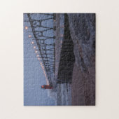 夜パズルの灯台桟橋 ジグソーパズル (縦)