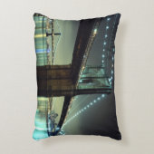 夜マンハッタン橋のブルックリン橋 アクセントクッション (正面(垂直))