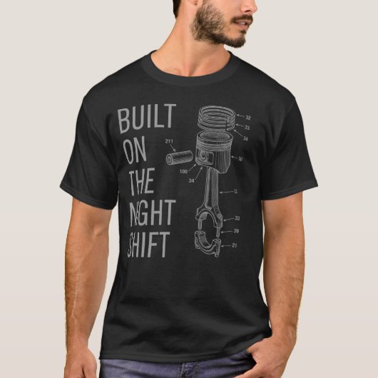 夜勤で築き上げたシャツ メカニックギフト Tシャツ (正面)