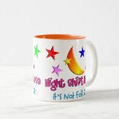 夜勤のナース"それはいくじなしのためではないです" ツートーンマグカップ (正面右)