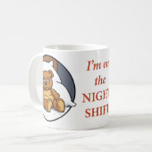 夜勤のマグ コーヒーマグカップ (正面左)